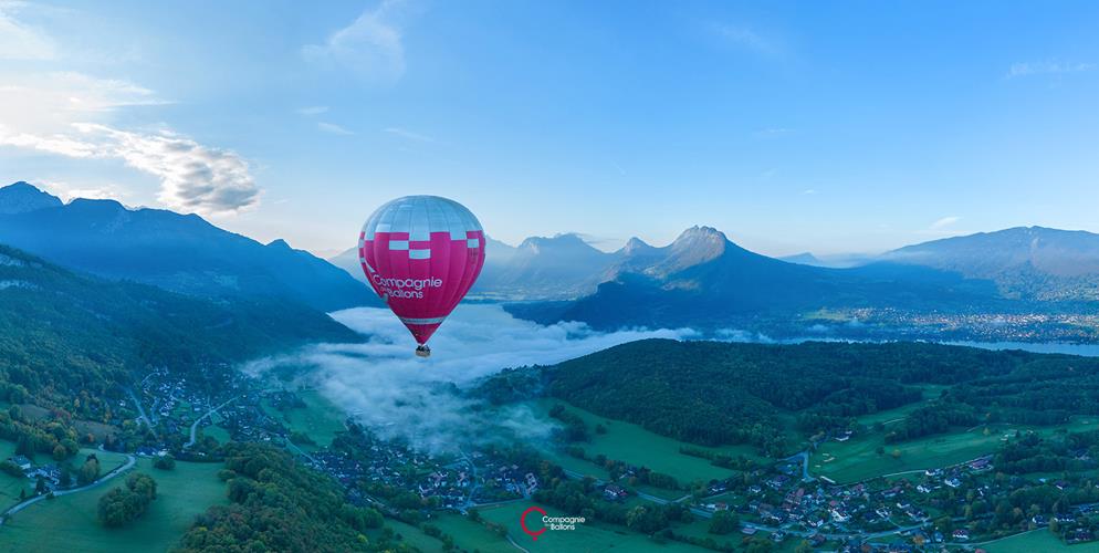 Drone 360 - Vol en montgolfière lac d'Annecy
