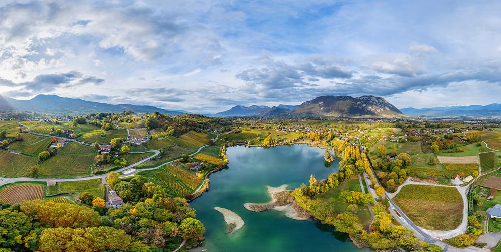 Drone 360 - Lac de Saint-André à l'automne