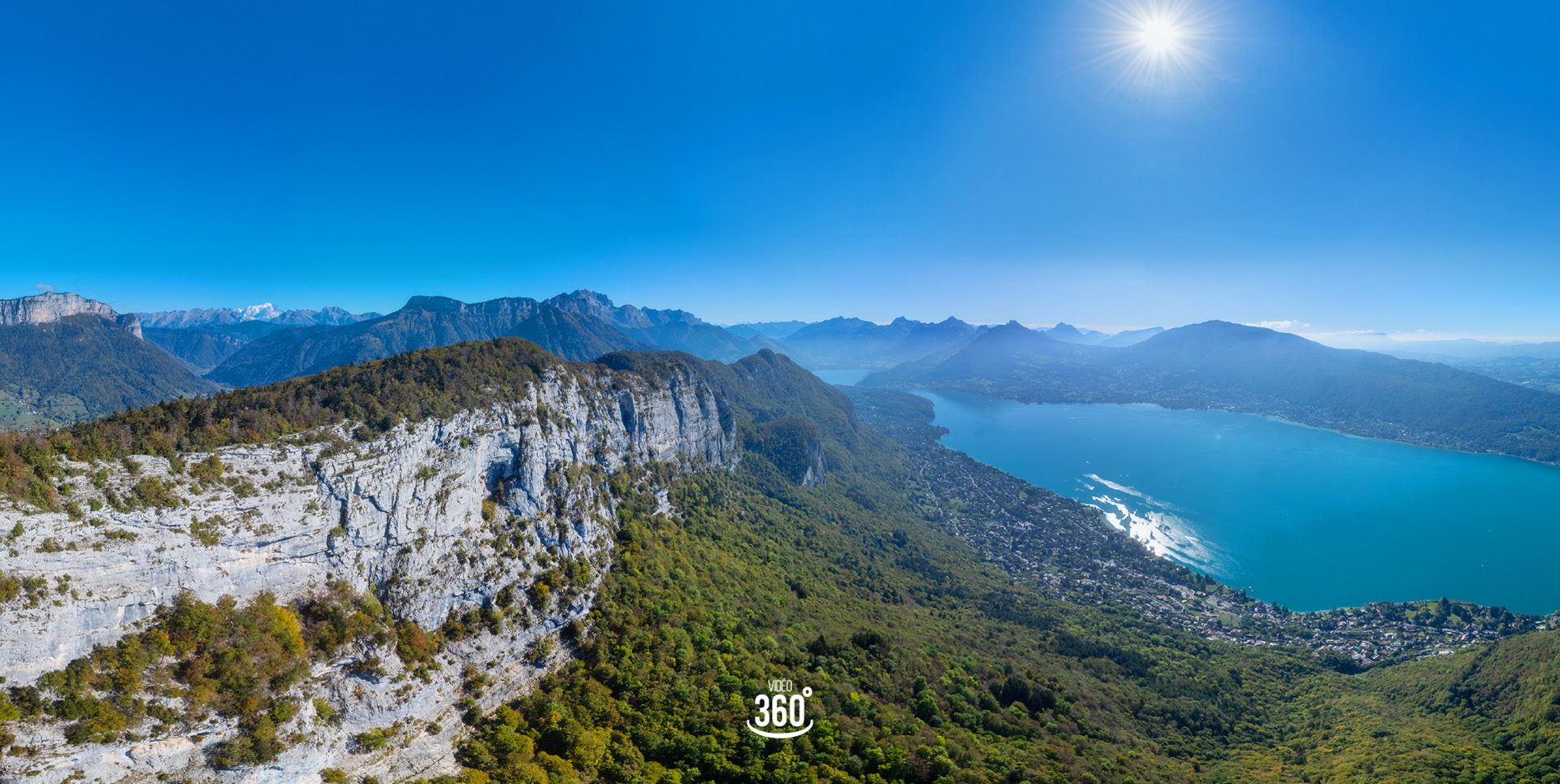 Le Mont Veyrier vu du ciel : une immersion à 360° au-dessus du lac d’Annecy